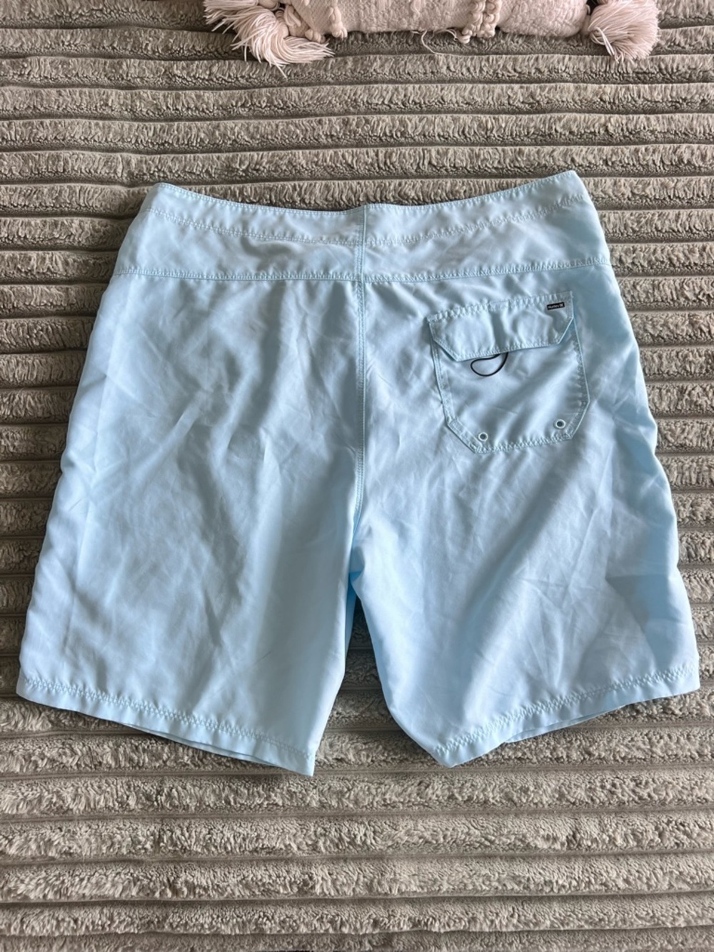 Men's Hurley Swim Trunks- Size 36 - Picture 6 of 8
